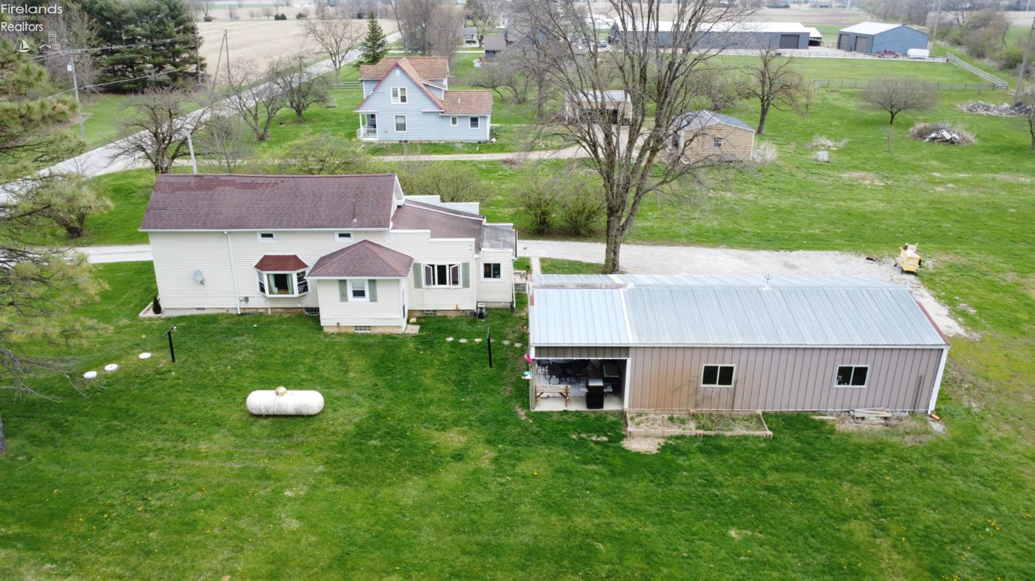 1444 E County Road 50