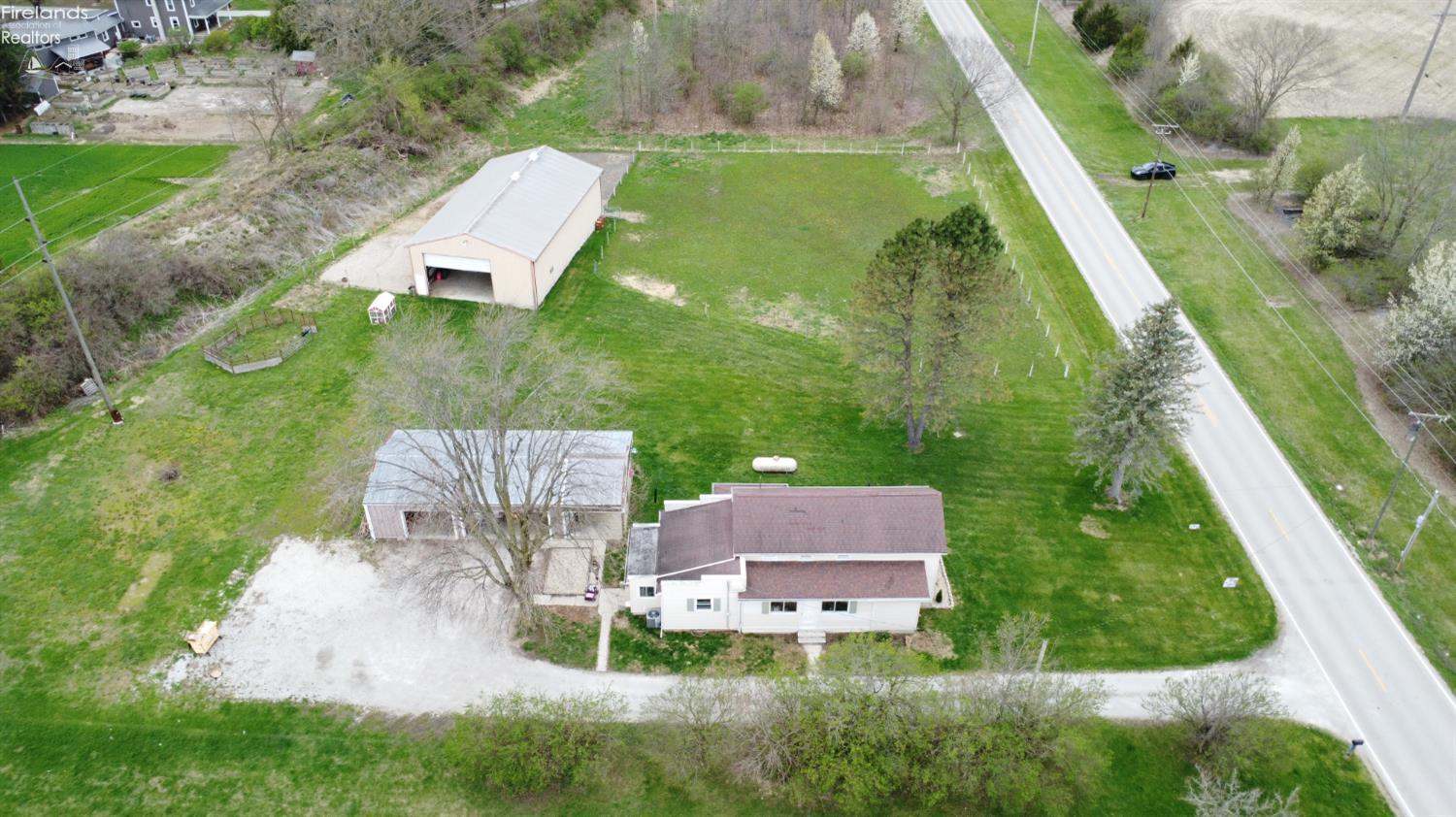 1444 E County Road 50