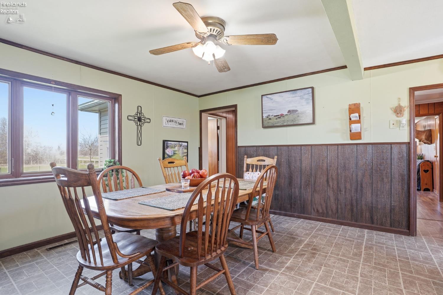 1444 E County Road 50