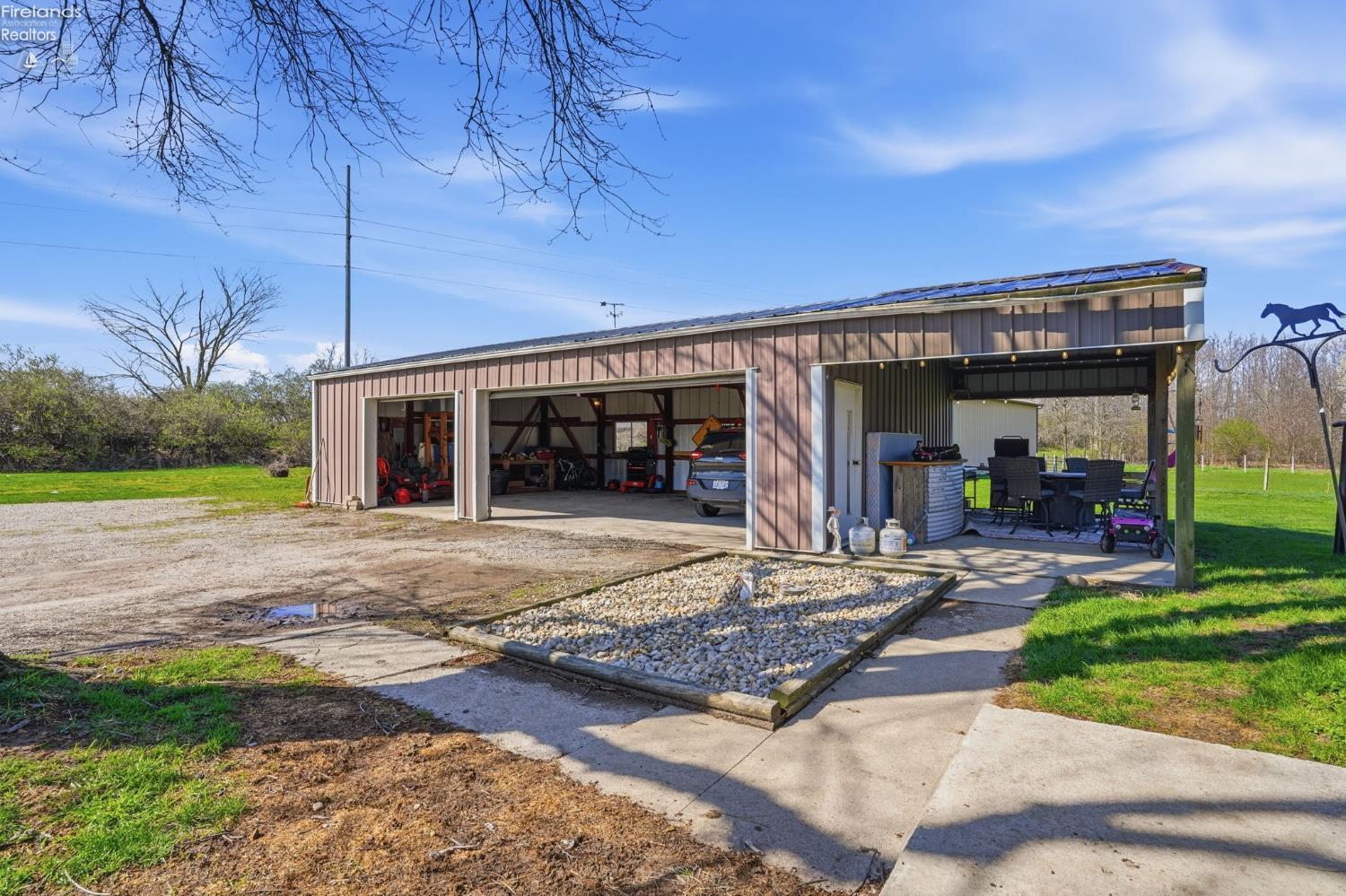 1444 E County Road 50