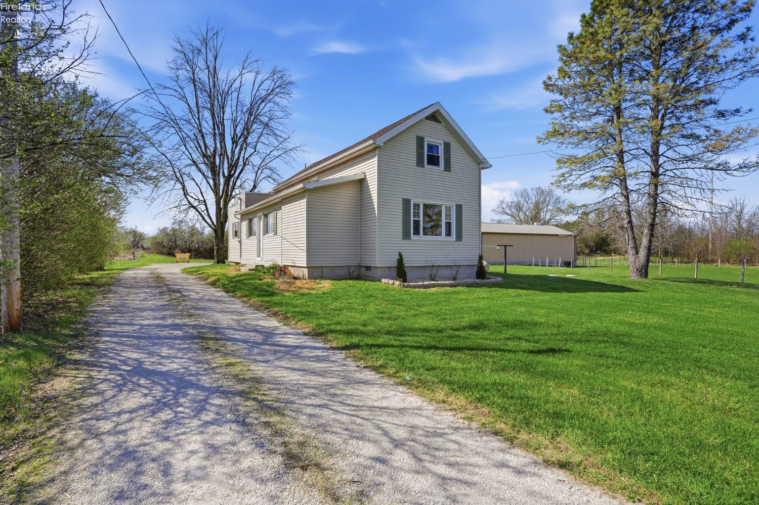 1444 E County Road 50
