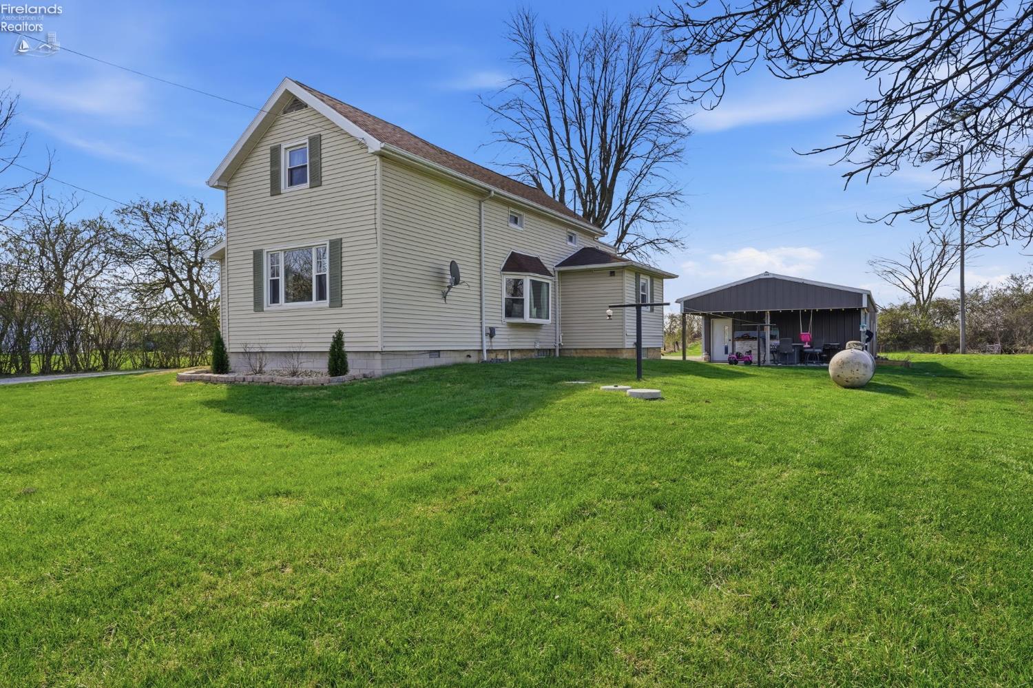 1444 E County Road 50
