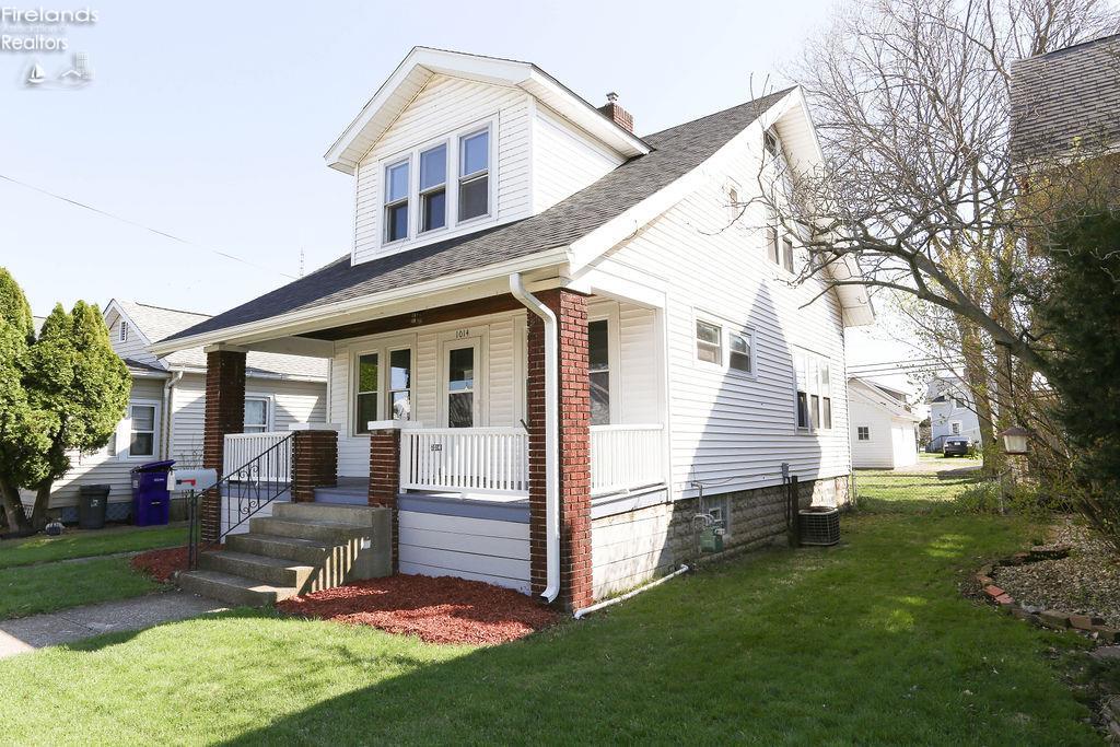 1014 Fourth St