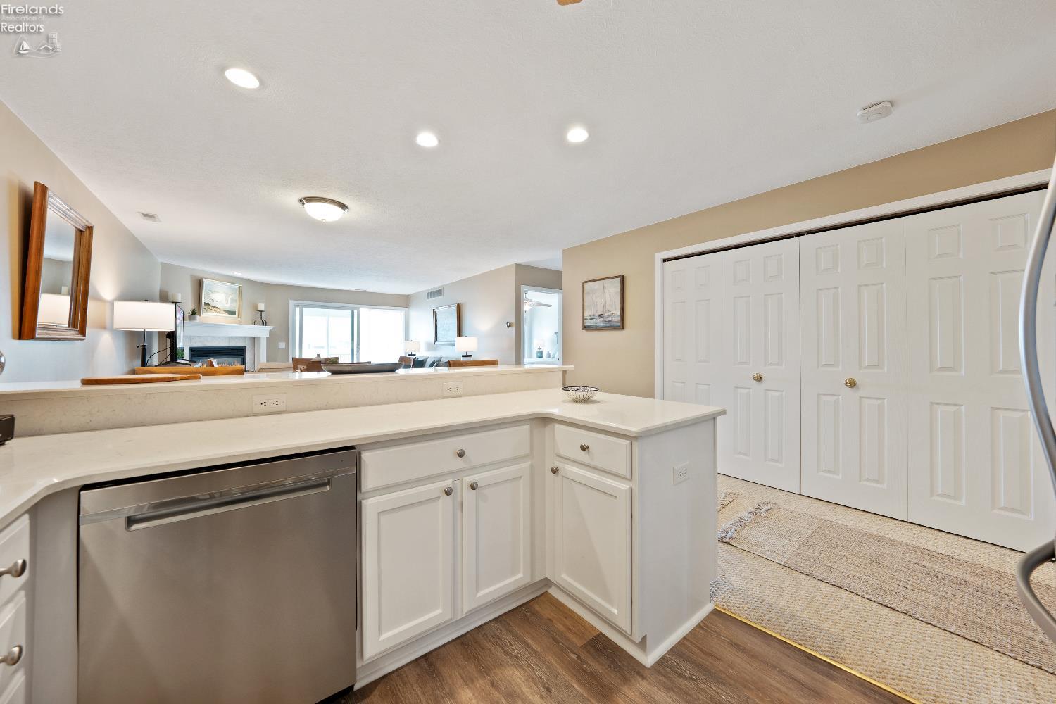 10654 E Bayshore Road 68