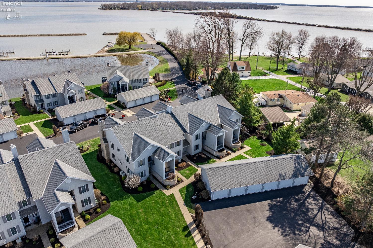 10654 E Bayshore Road 68