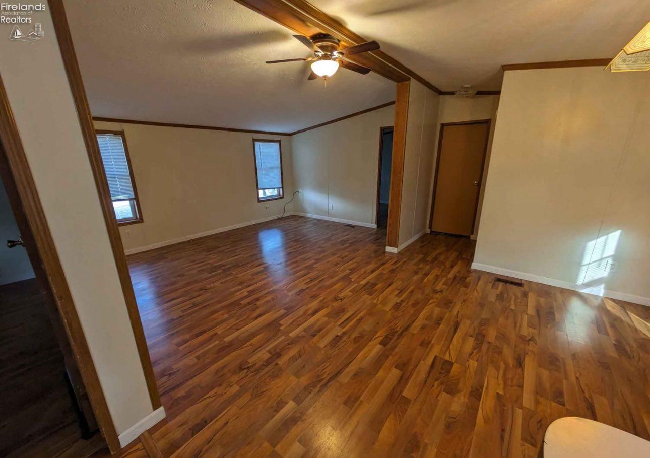 7317 E Harbor Road