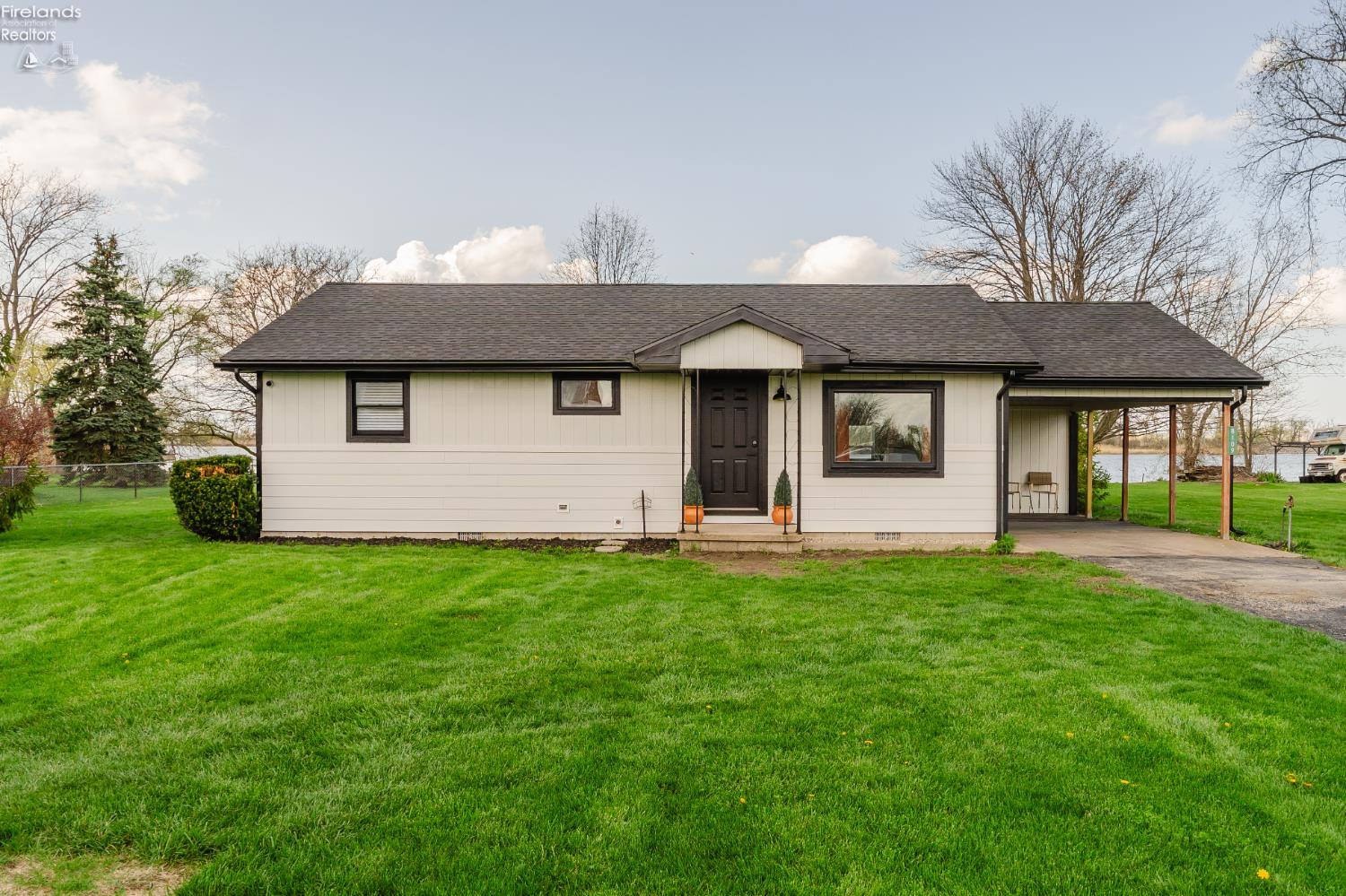 8109 Titus Road