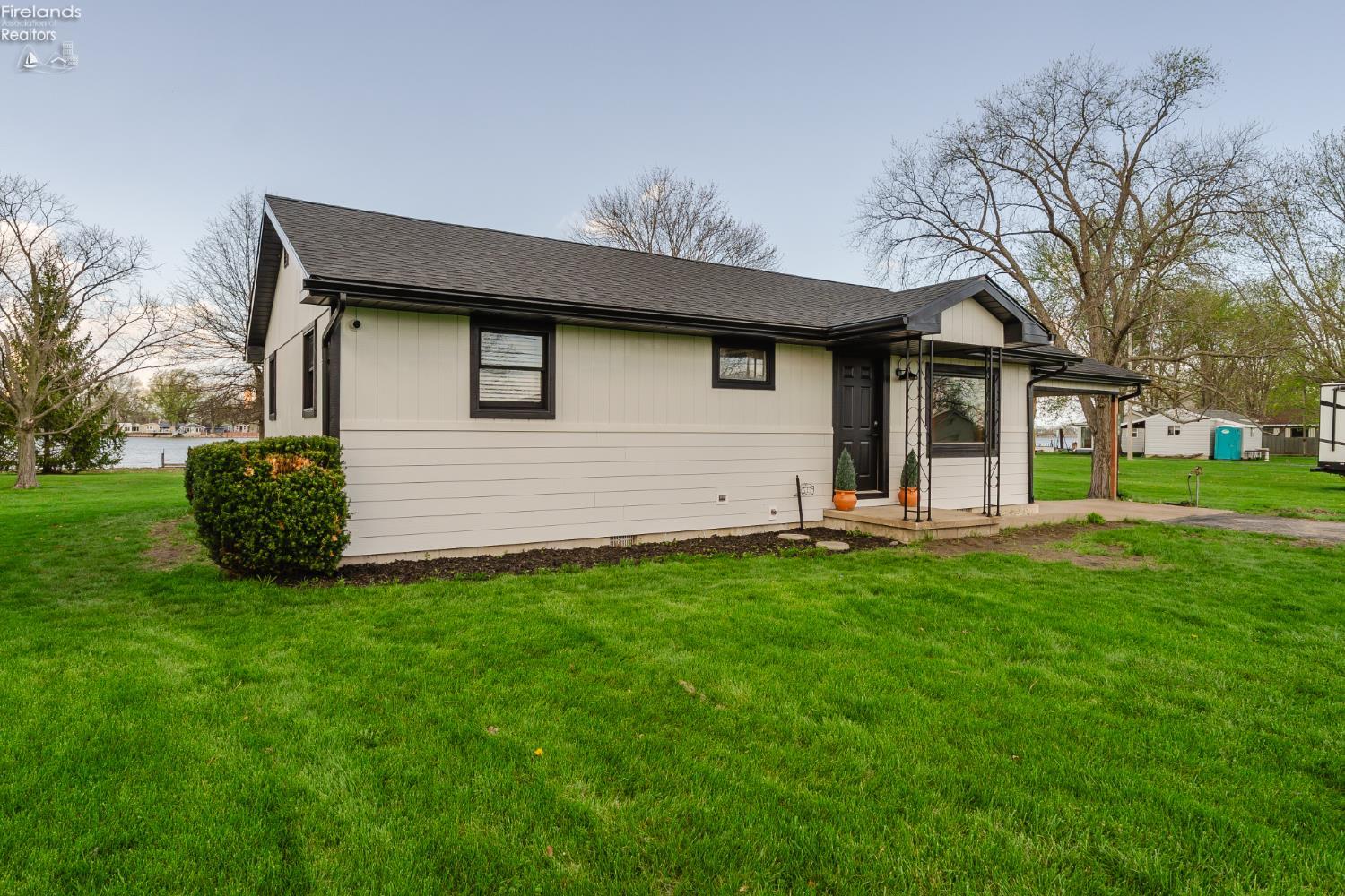 8109 Titus Road