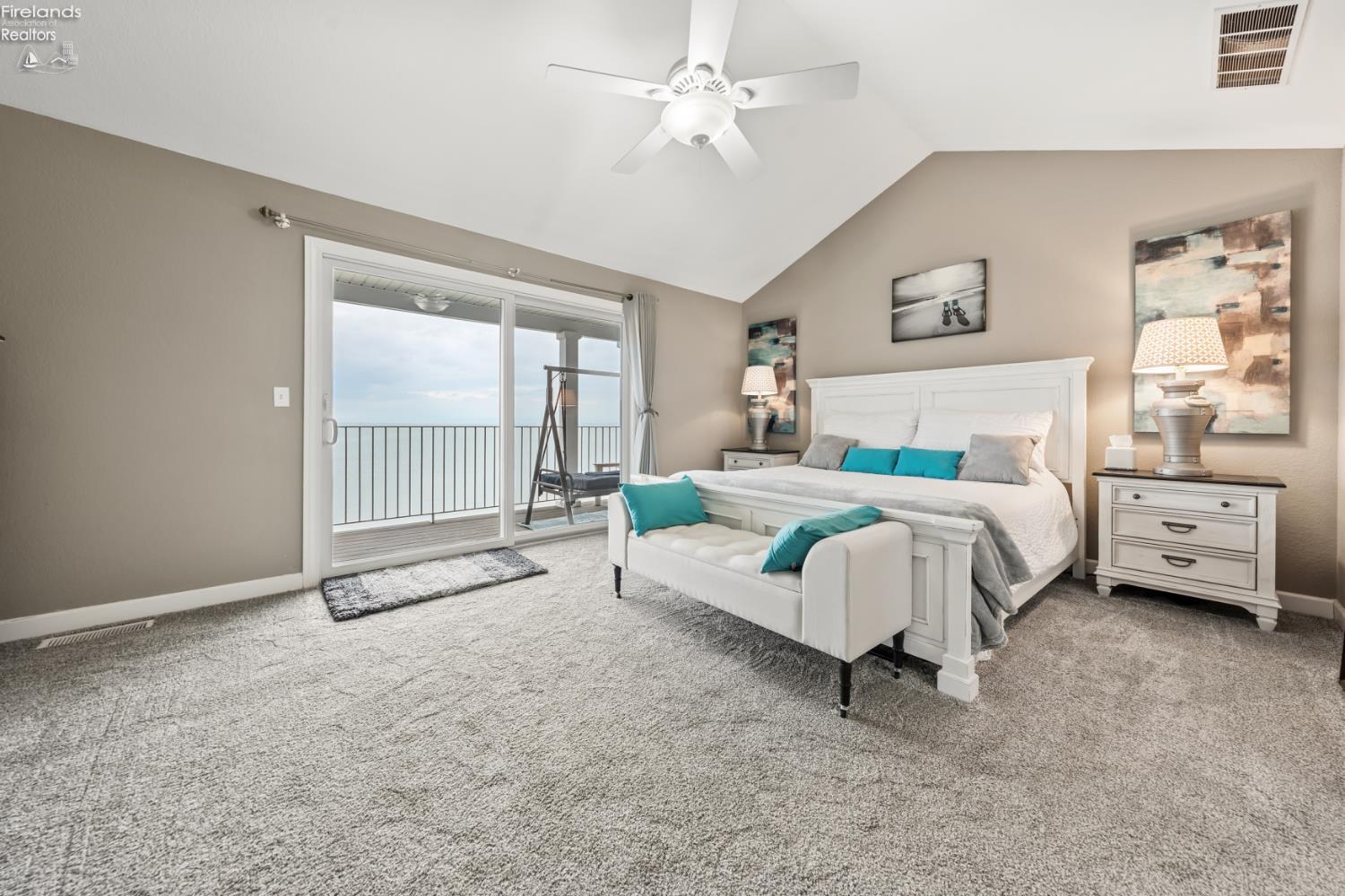 1213 W Lakeshore Drive