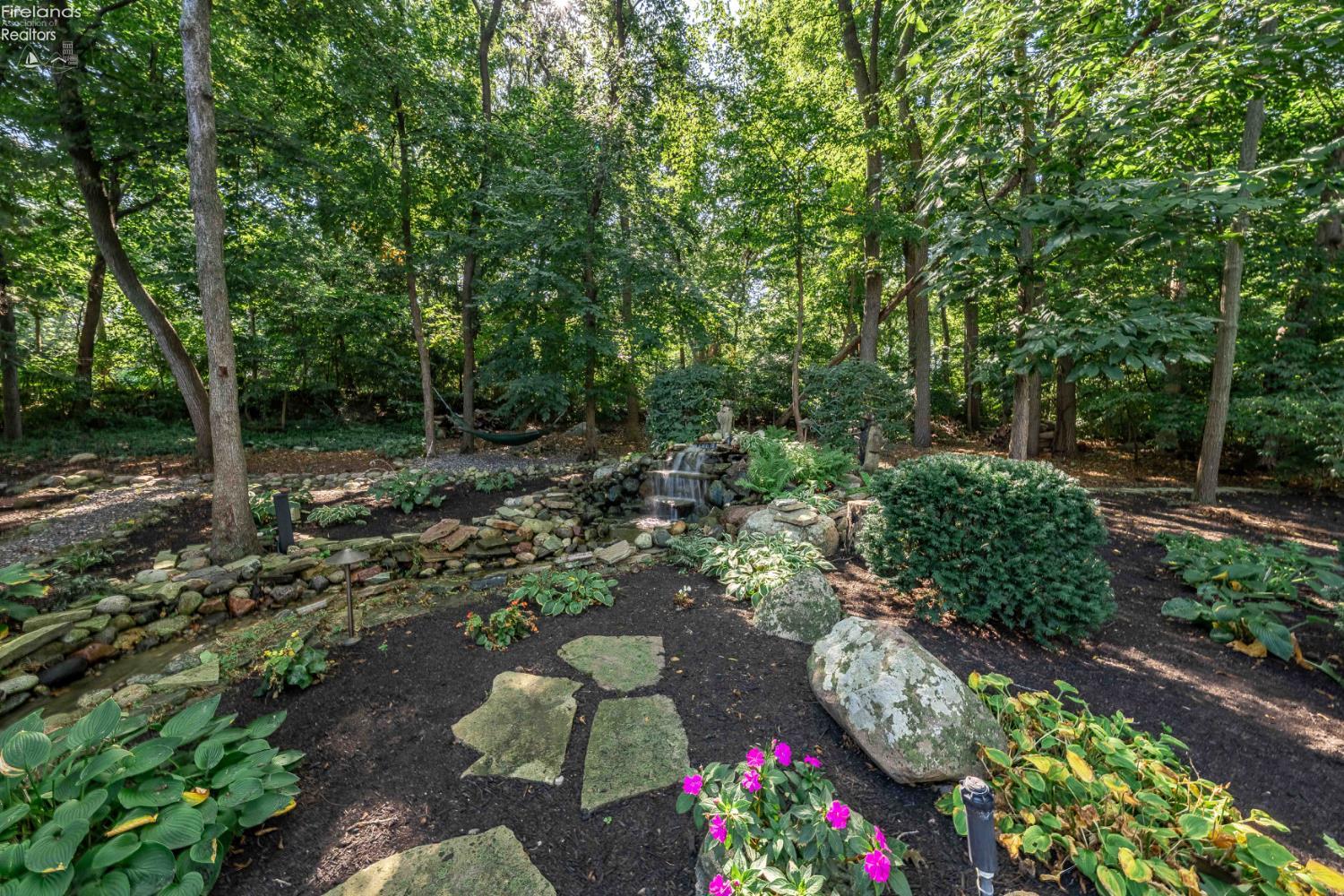 4165 E Laurel Ridge Drive