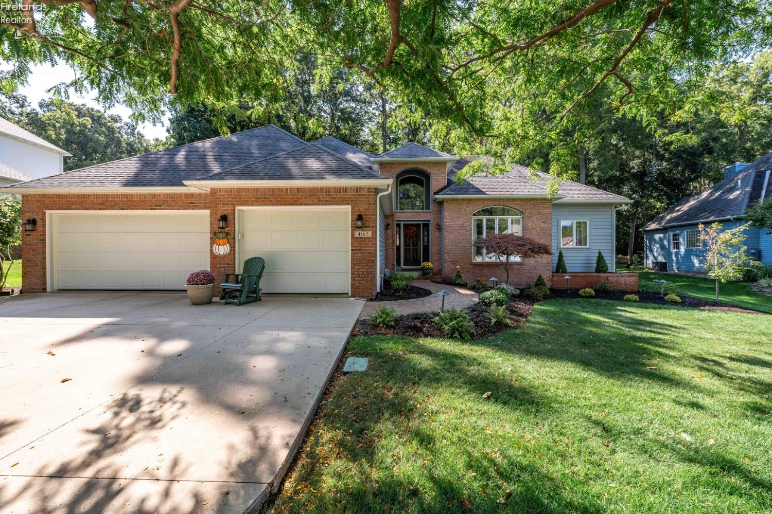 4165 E Laurel Ridge Drive