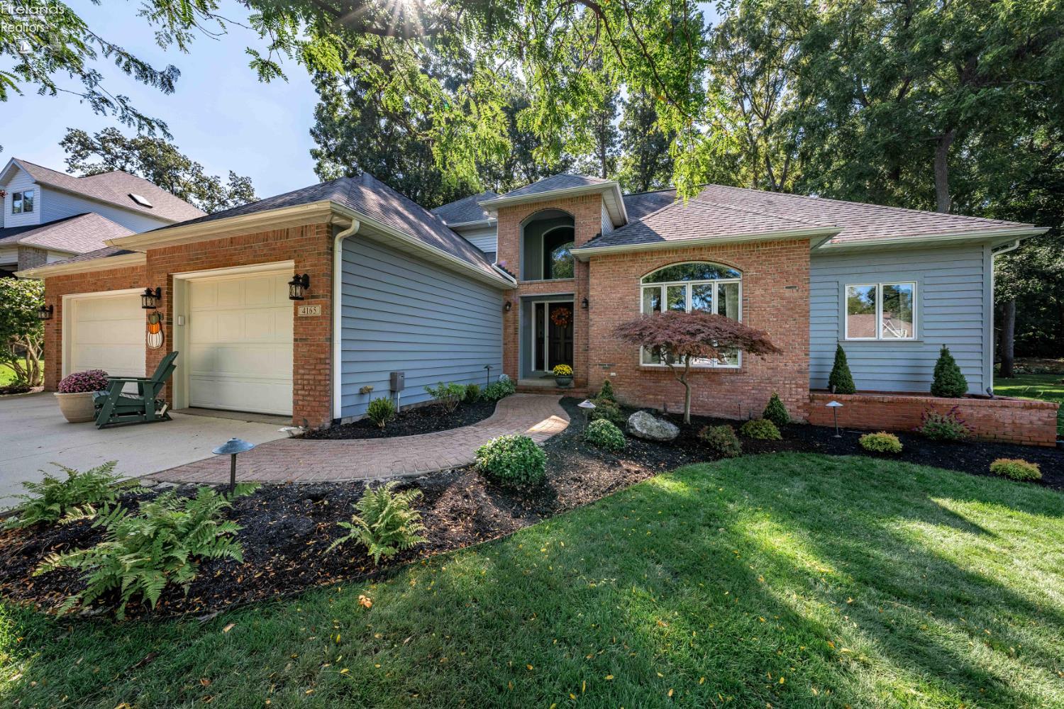4165 E Laurel Ridge Drive