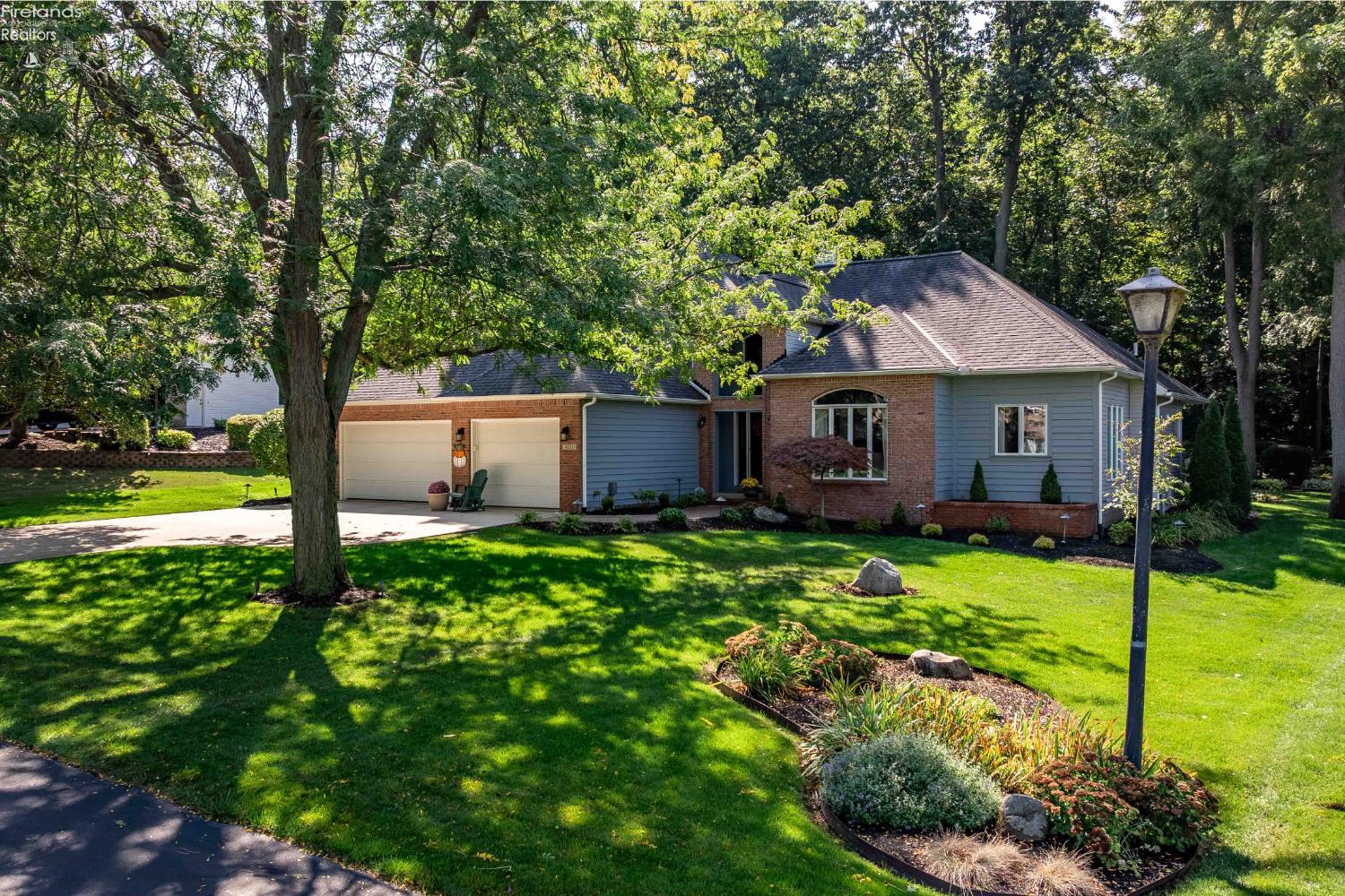 4165 E Laurel Ridge Drive