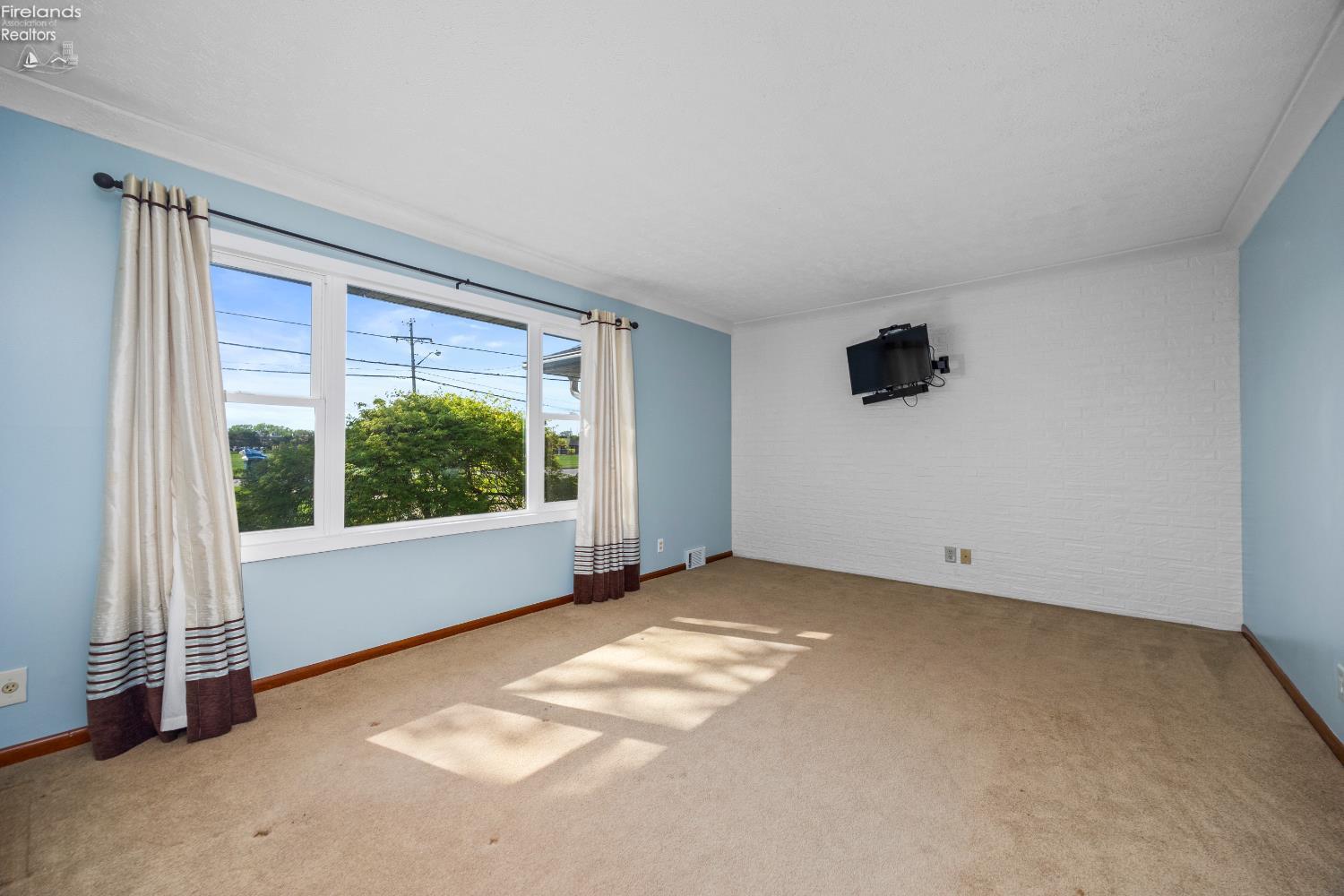 919 Fulton Street