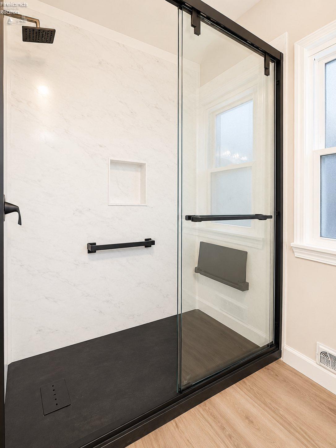 522 W 3rd Street