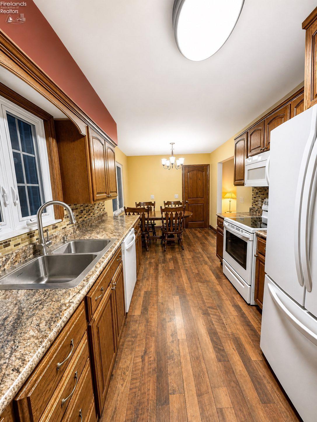 2843 Castleton