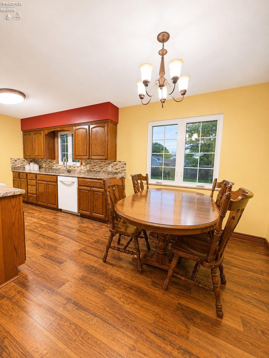 2843 Castleton