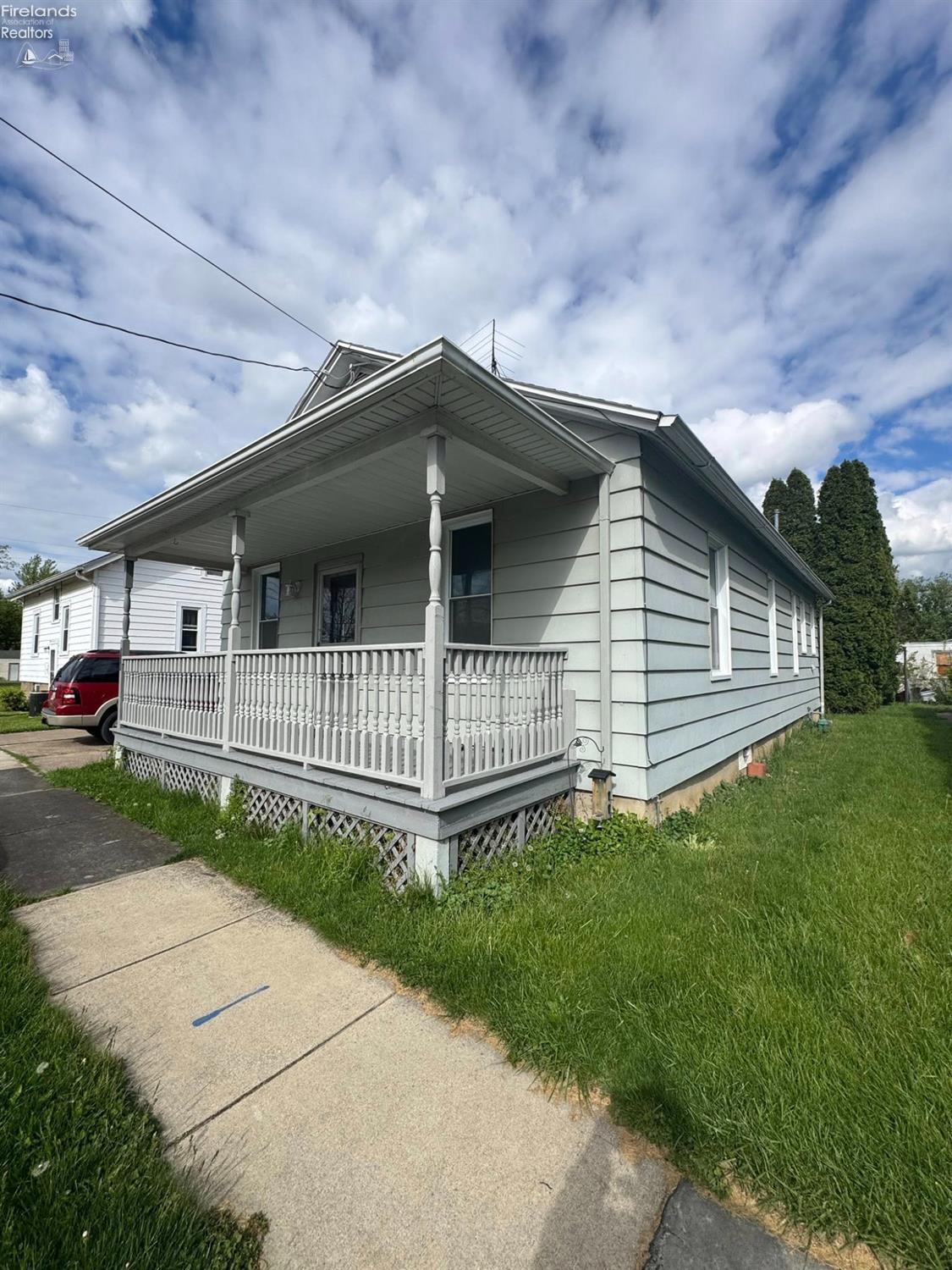 908 Ontario Street