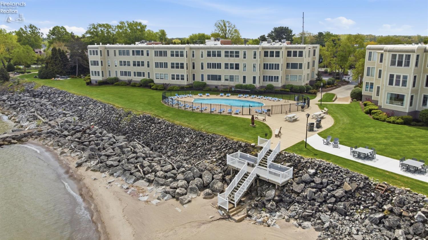 1507 E Cleveland Road 422