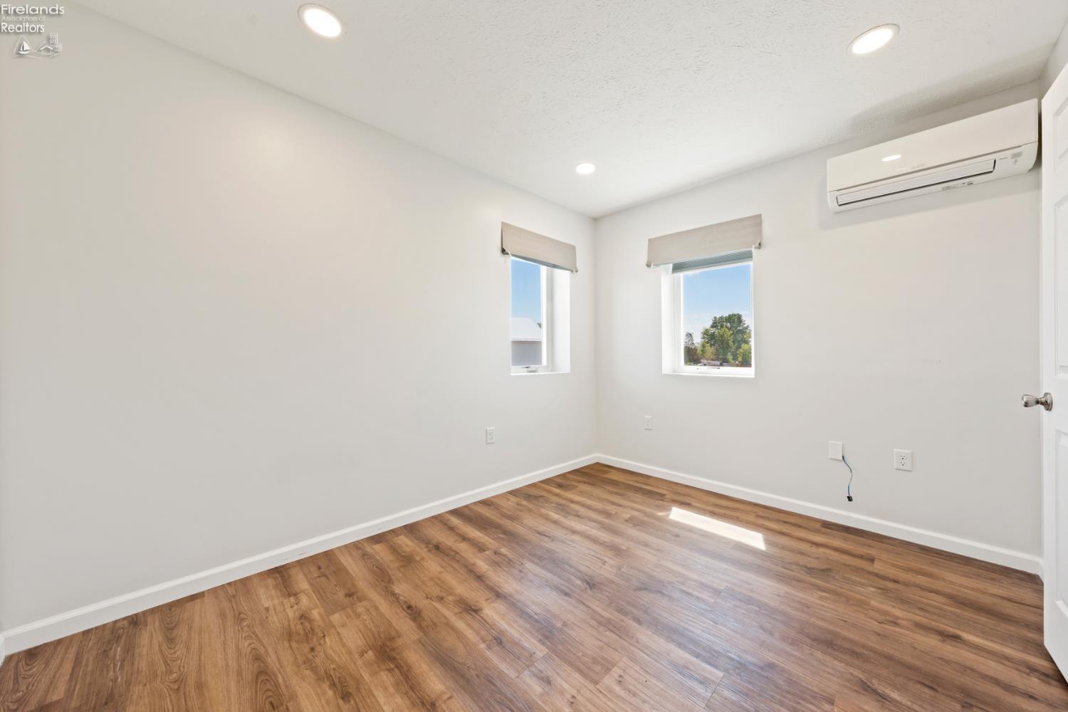 764 SE Catawba Road # 82