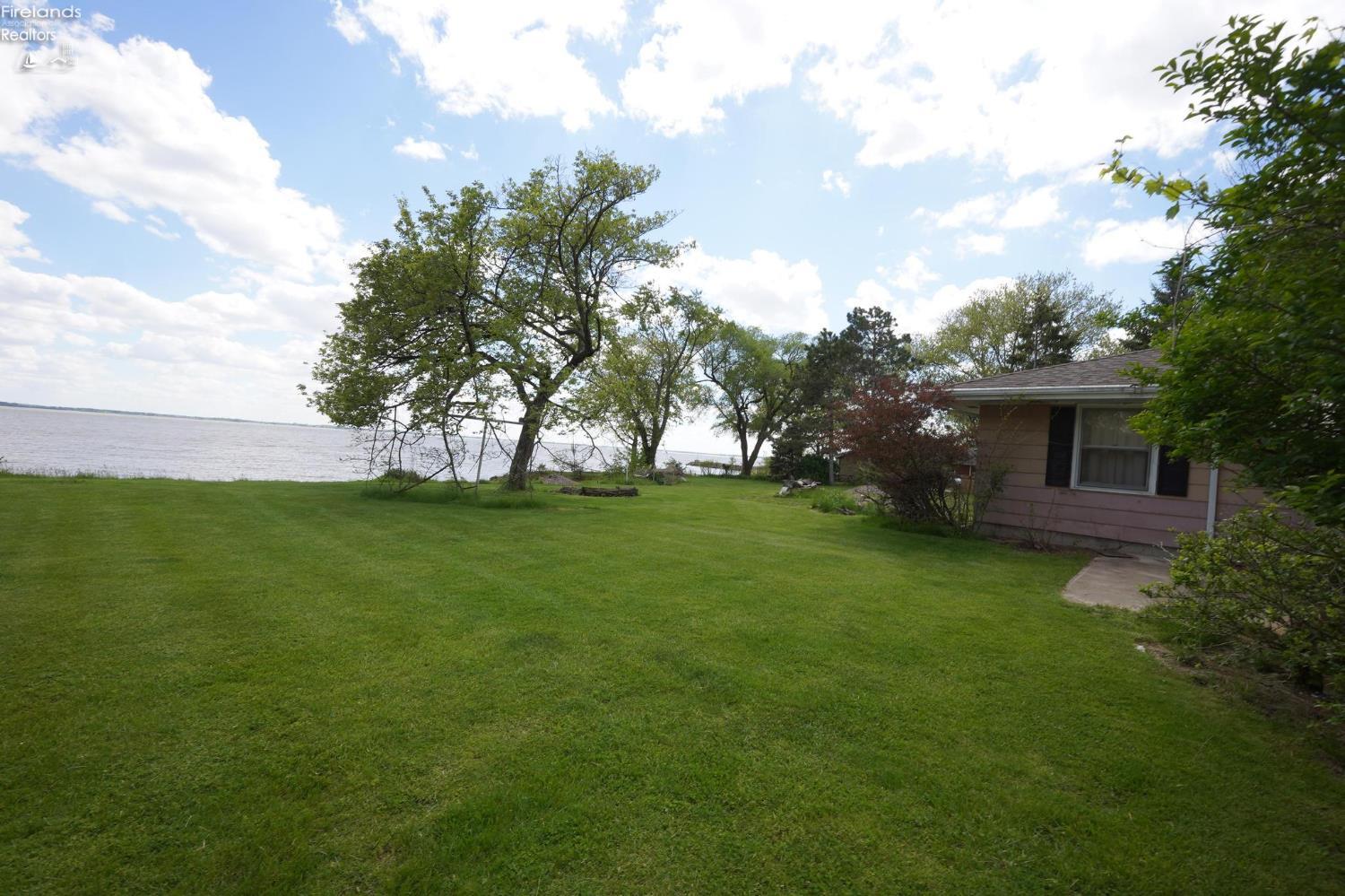 2426 E Schiewe Road