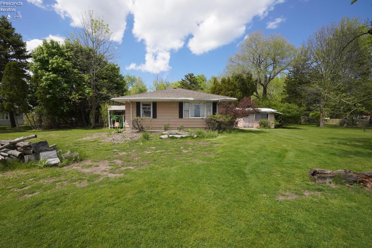 2426 E Schiewe Road