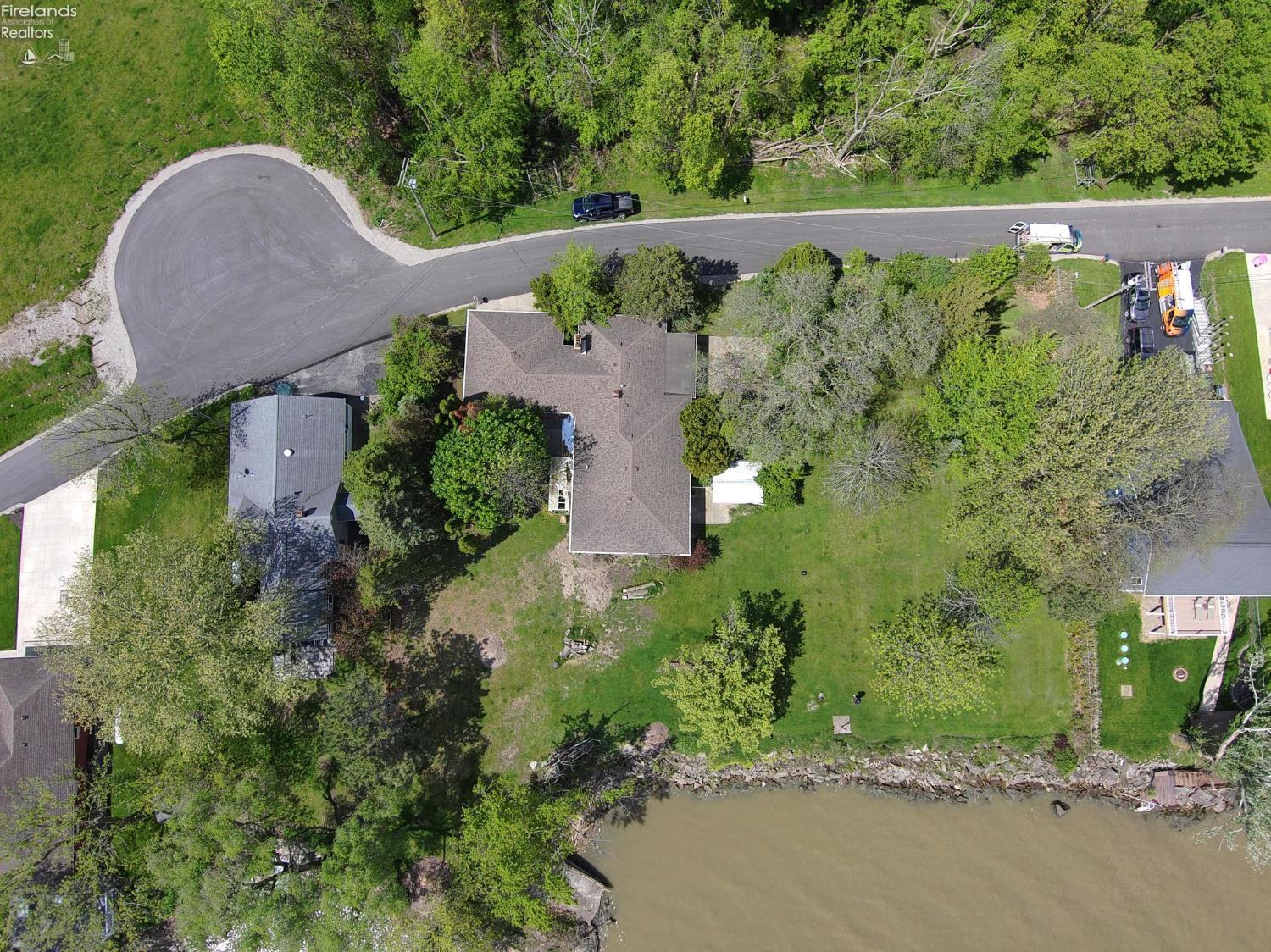 2426 E Schiewe Road