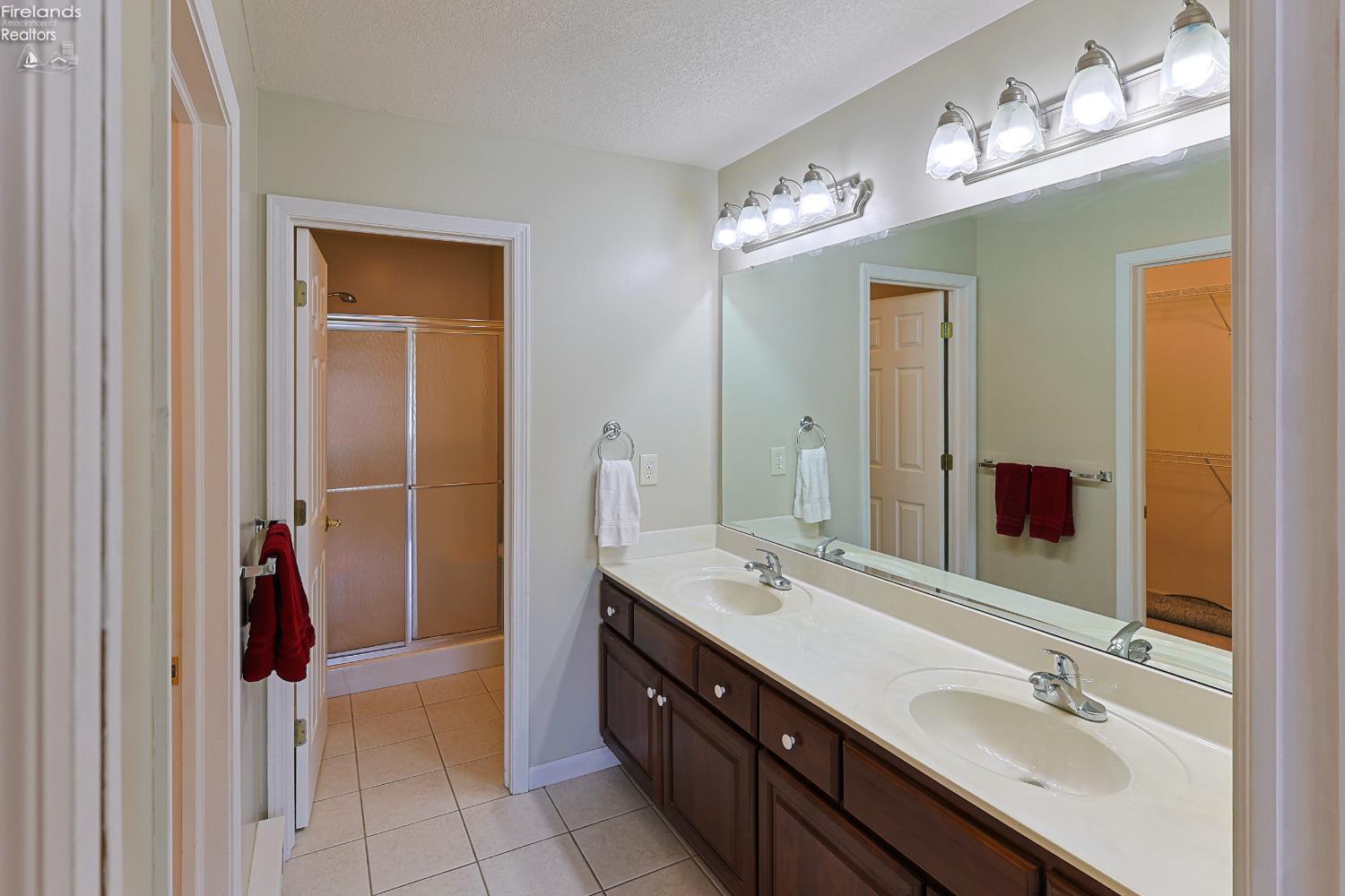 2116 Lakefield Drive