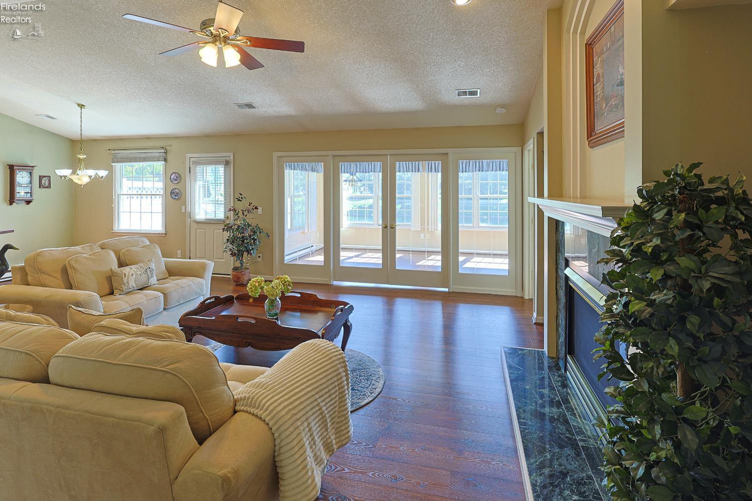 2116 Lakefield Drive