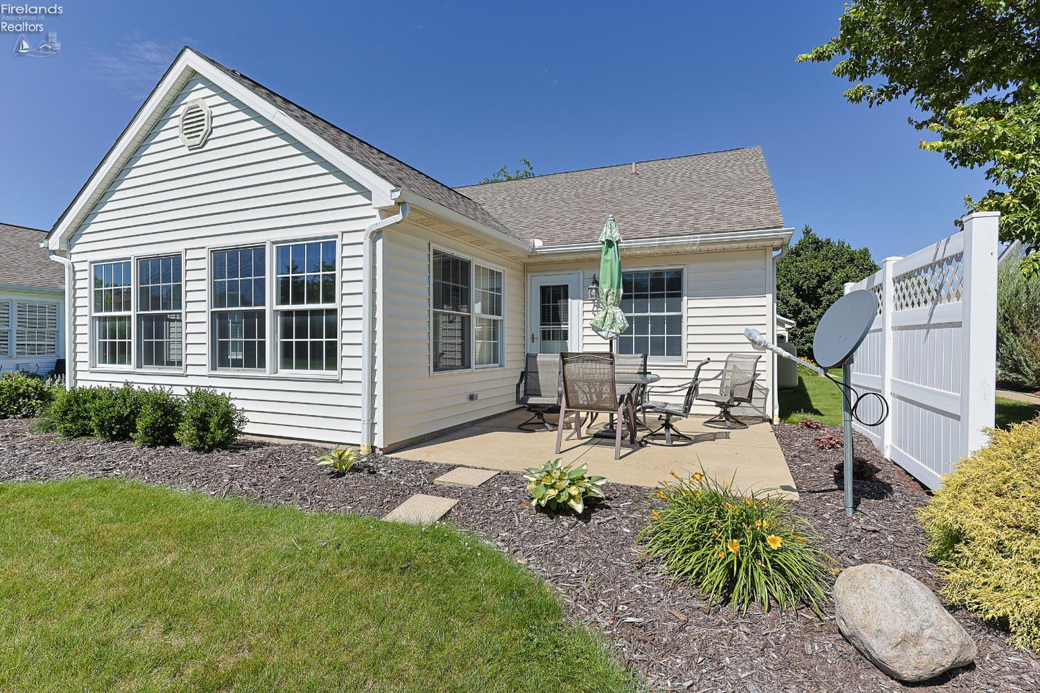 2116 Lakefield Drive