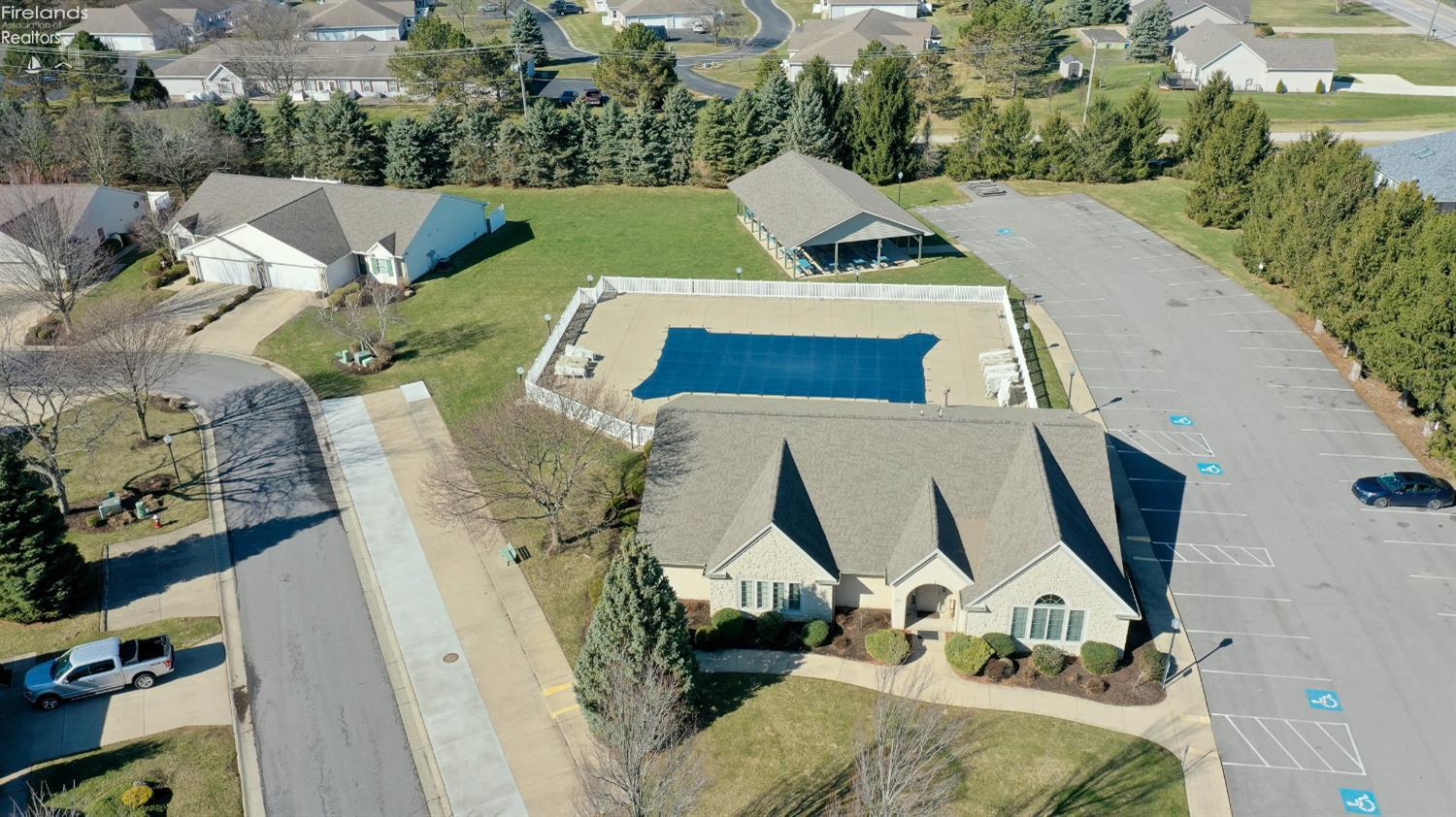 2116 Lakefield Drive