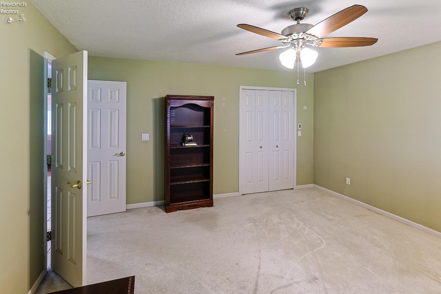 2116 Lakefield Drive