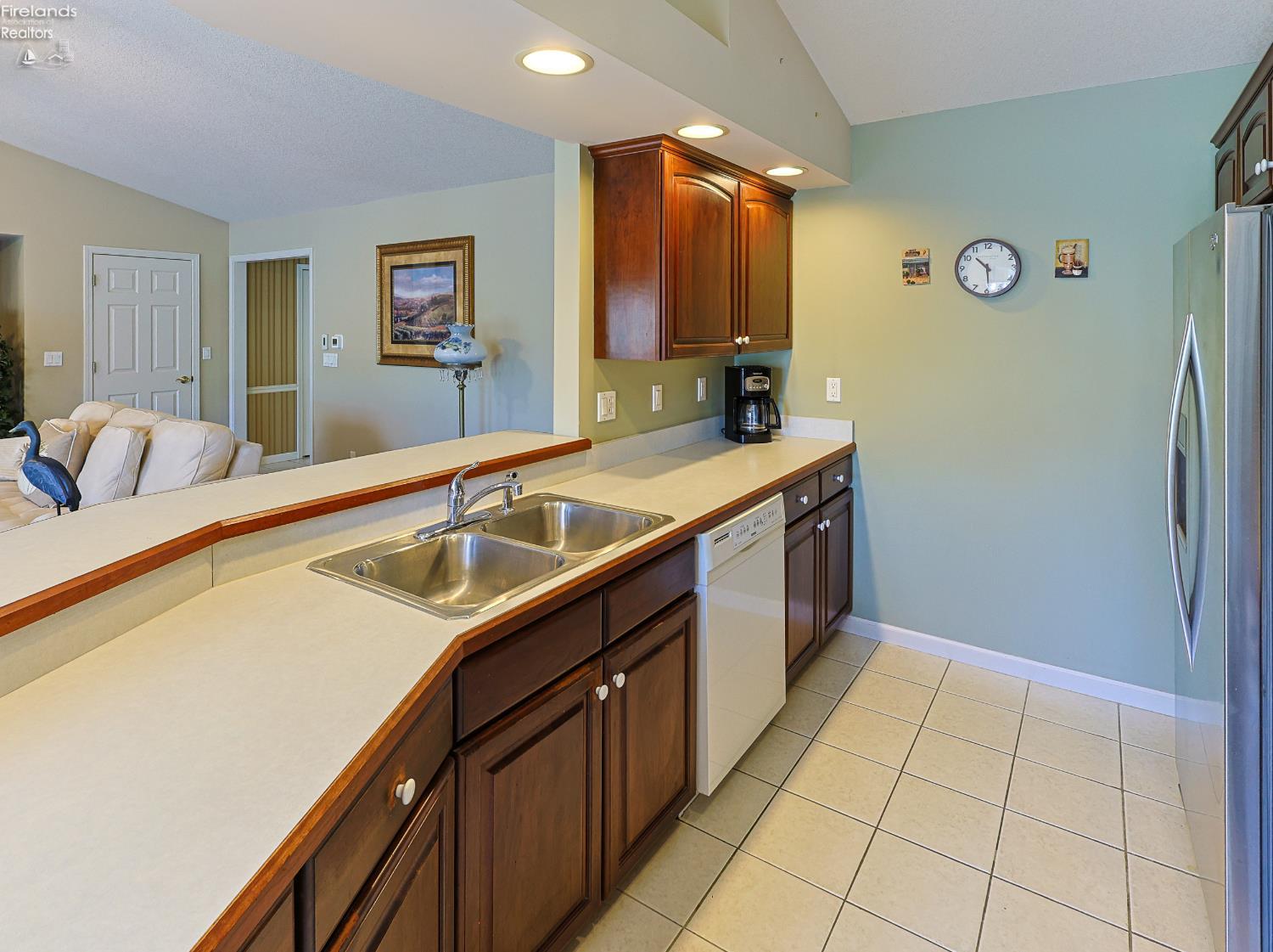 2116 Lakefield Drive