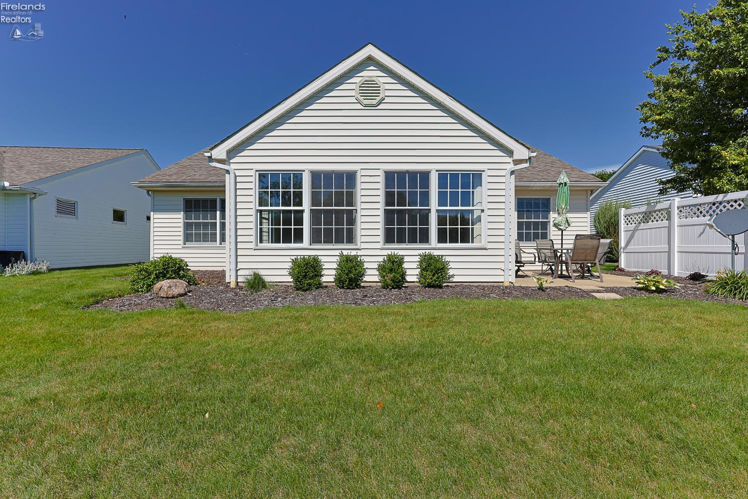 2116 Lakefield Drive