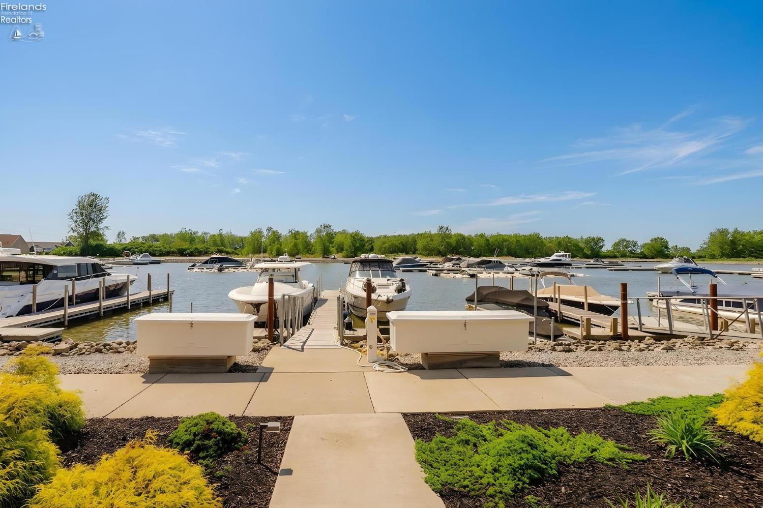 2610 Waterside Court Drive 532
