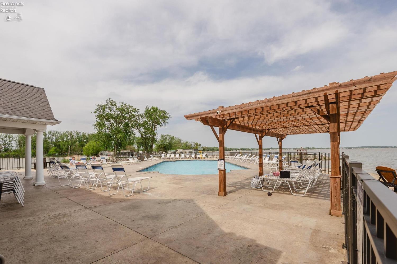 2610 Waterside Court Drive 532
