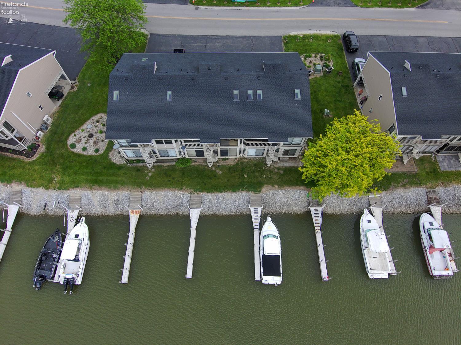 6484 N Harris Harbor Drive