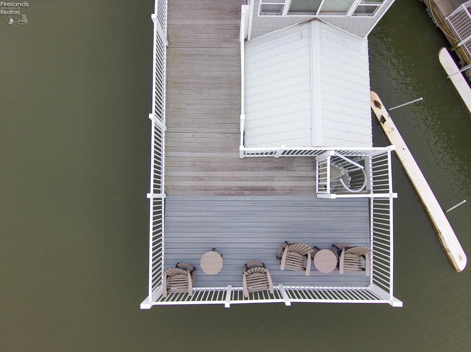 1805 W Lakeshore Drive