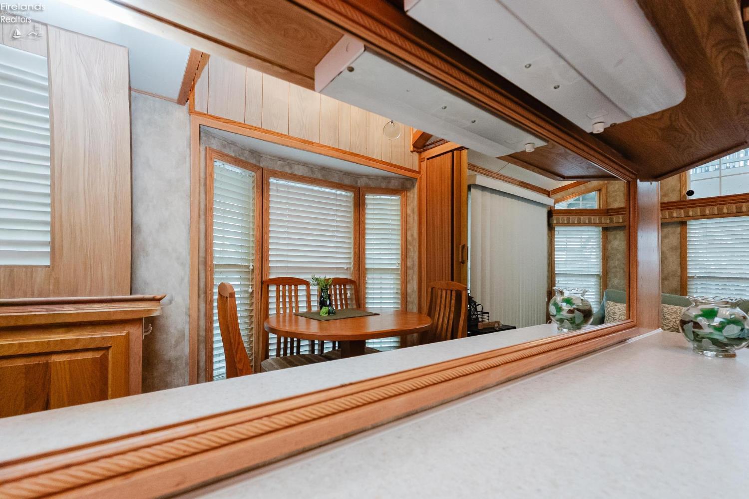 1805 W Lakeshore Drive