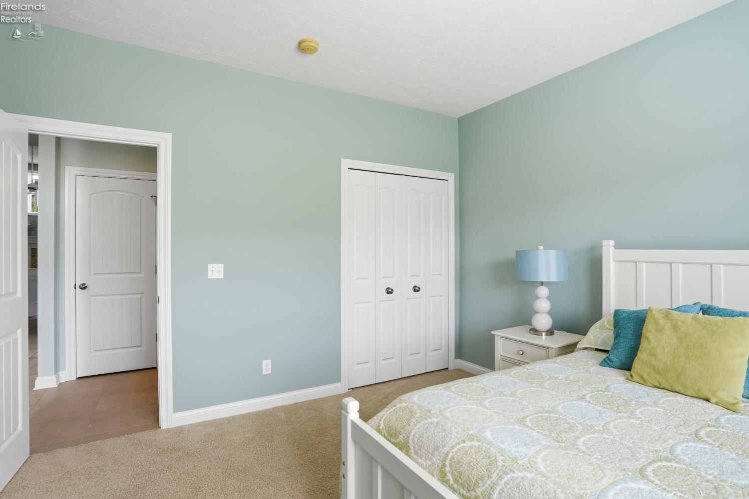 2110 Bailiwick