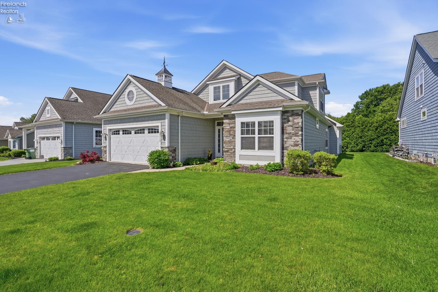 2110 Bailiwick