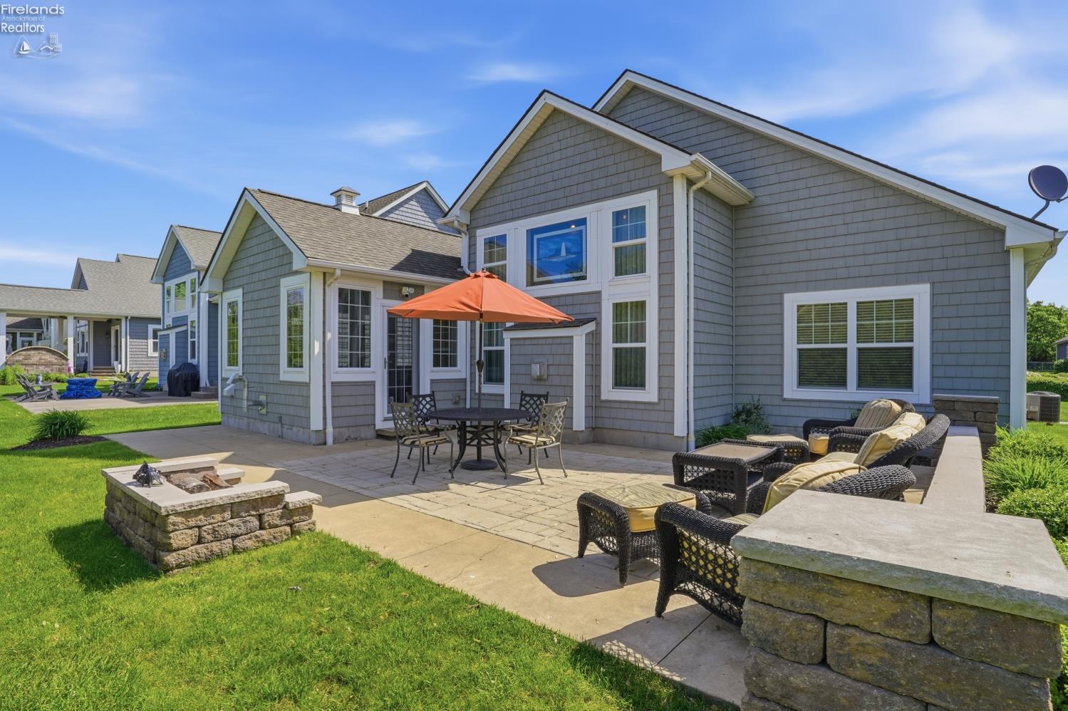 2110 Bailiwick