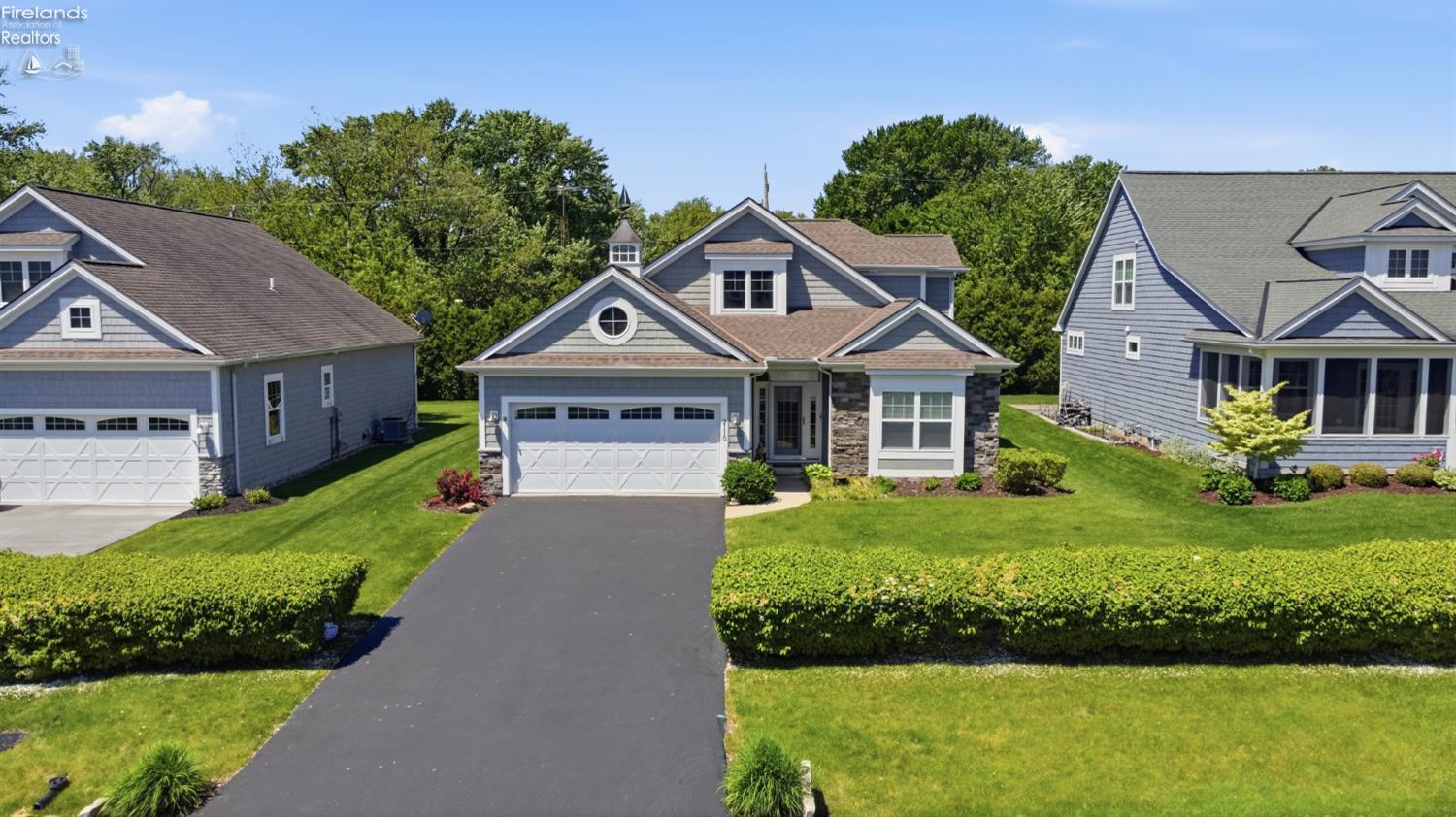 2110 Bailiwick