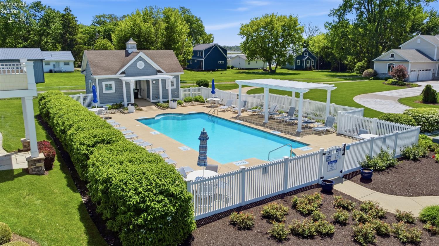 2110 Bailiwick