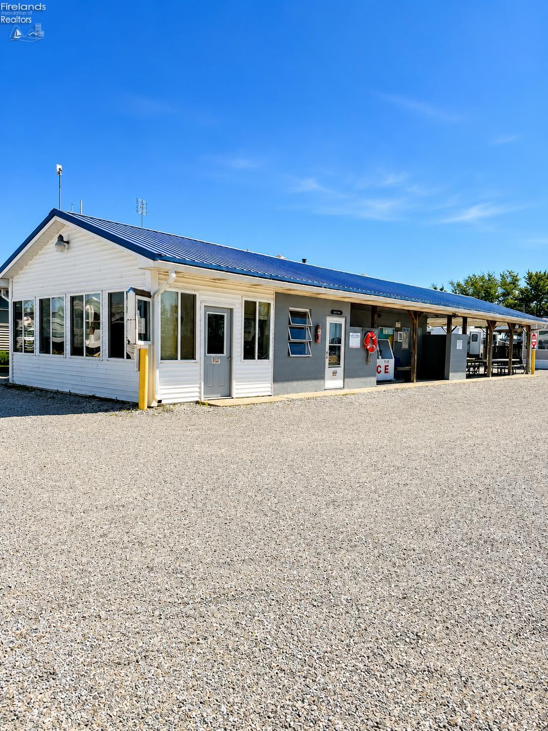 1220 W Richey Road 46