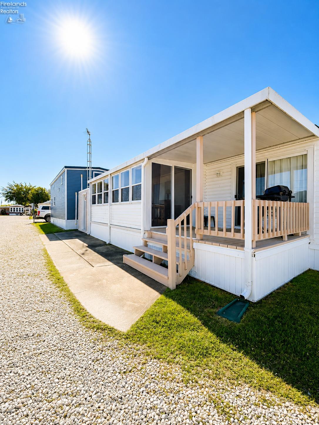 1220 W Richey Road 46