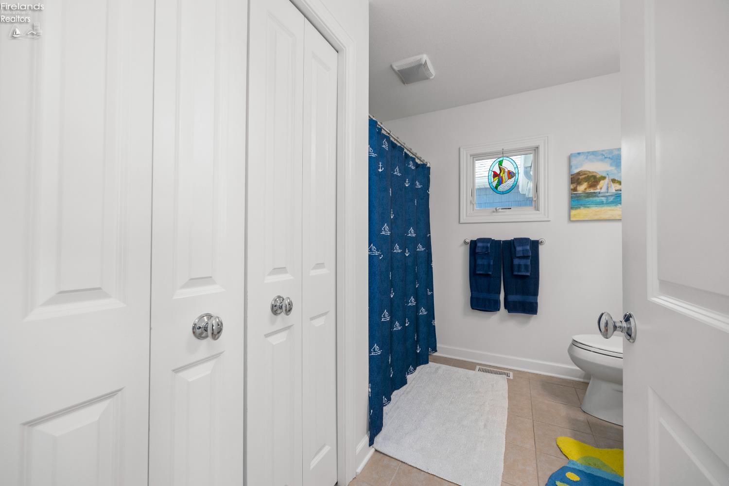 9886 E Bayshore Road 19