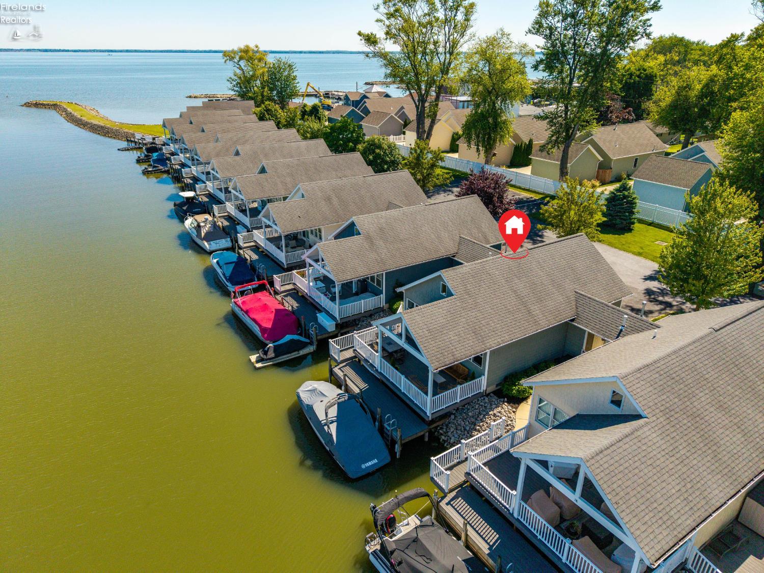 9886 E Bayshore Road 19
