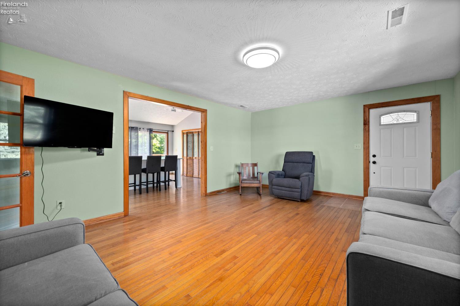 24475 Smith Rd.