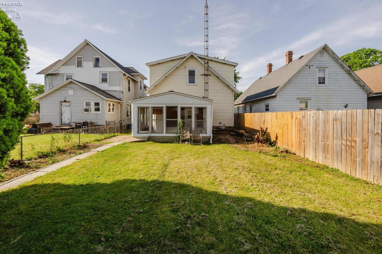 1316 W Osborne Street